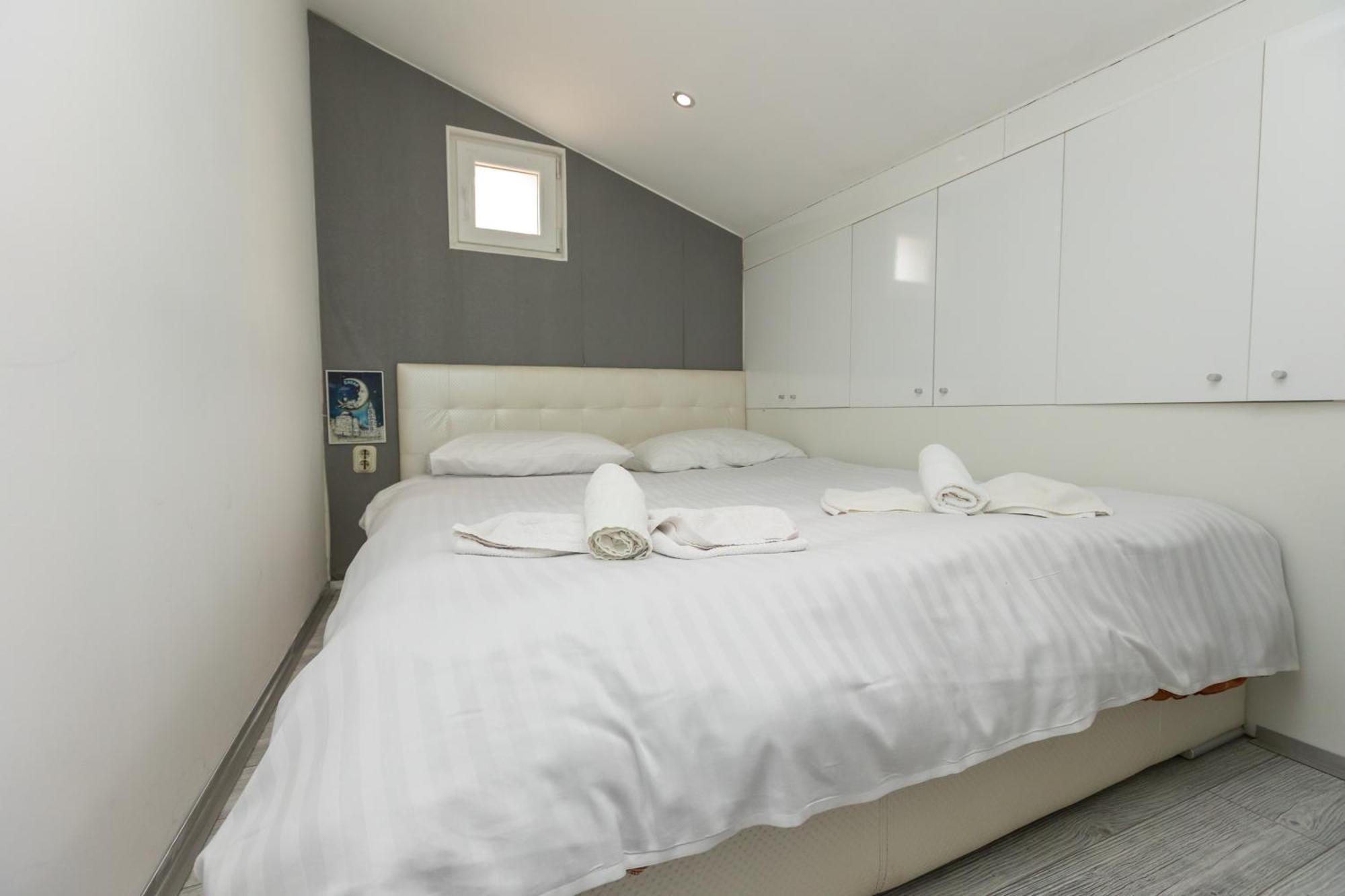 Alpha Loft 1Br Apartment In Center Zára Kültér fotó